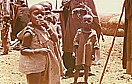 TANSANIA 1971_Massai-Kinder im Ngorongoro-Krater_Jochen A. Hbener