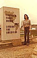 ... diese nette panamesische Studentin fhrte mich durch PANAMA-City und zeigte mir den PANAMA-Kanal_hier: die Brcke, die die '2 Amerikas' miteinander verbindet, 'linking the Americas', Thatcher Ferry Bridge_1974