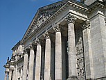 Reichstagsgebude, Fassadenfront_Berlin, Sommer 2004 