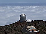 Ein Teil des 'Observatorio Astrofsico', einer der bedeutendsten astronomischen Forschungsstationen der Welt, am Hang des 'Roque de los Muchachos'