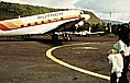 nostalgisches, abenteuerliches Flugzeug im Einsatz ... erinnert mich ein wenig an 'Tante JU'_per 'RUTACA' auf dem Weg zu den CANAIMA- Wasserfllen_VENEZUELA 1984_Jochen A. Hbener